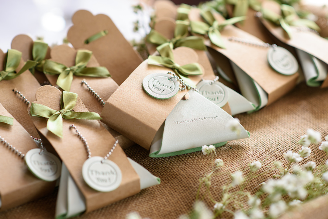 Spring Wedding Party Favors (pleasantdale.com)