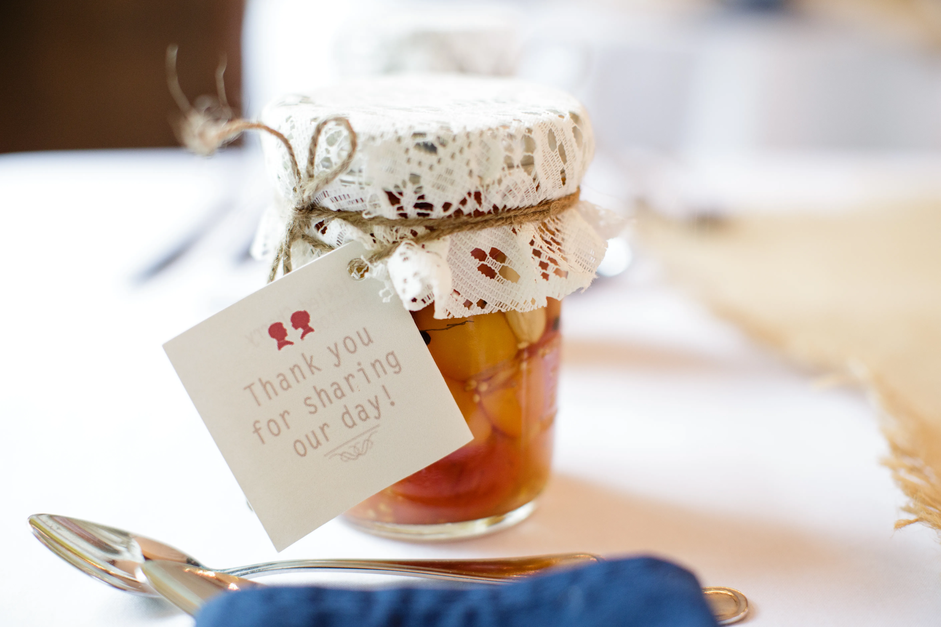 Mason Jar Jam Wedding Favor (theknot.com)