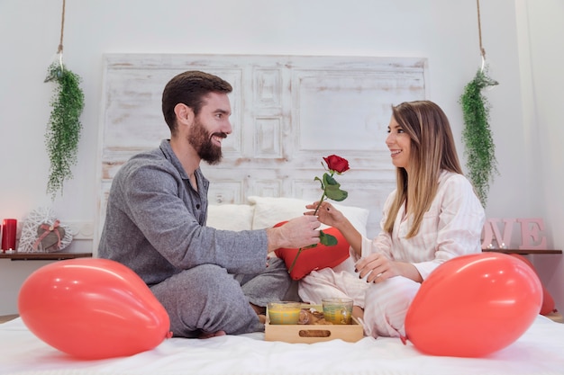 congratulation engagement gifts