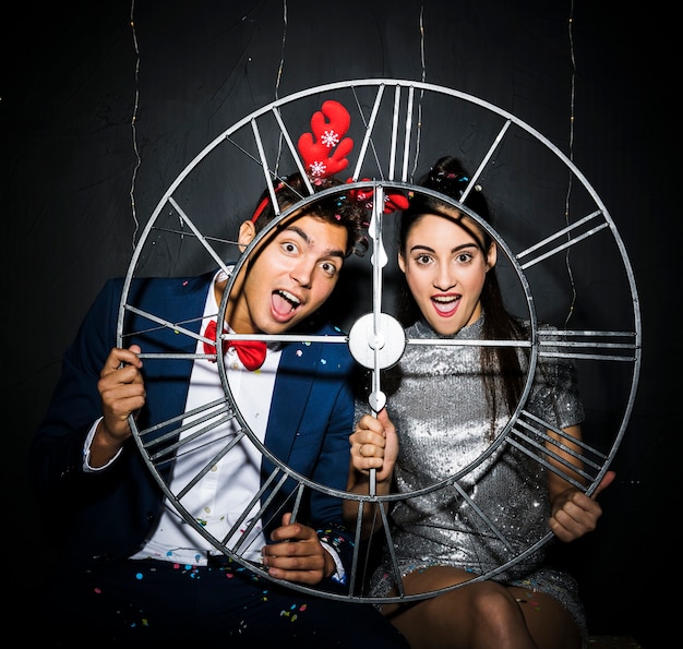 couple join the countdown