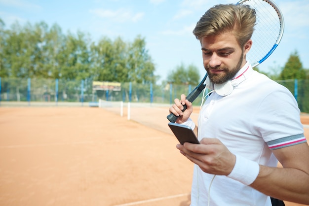 Finding a Pickleball Court