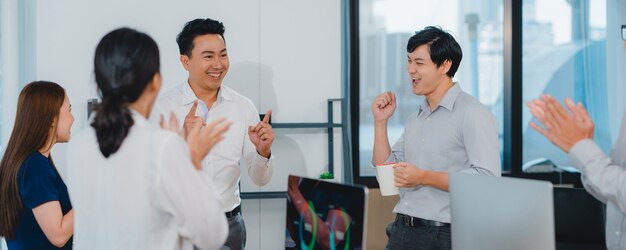 Incorporate Peer-to-Peer Recognition