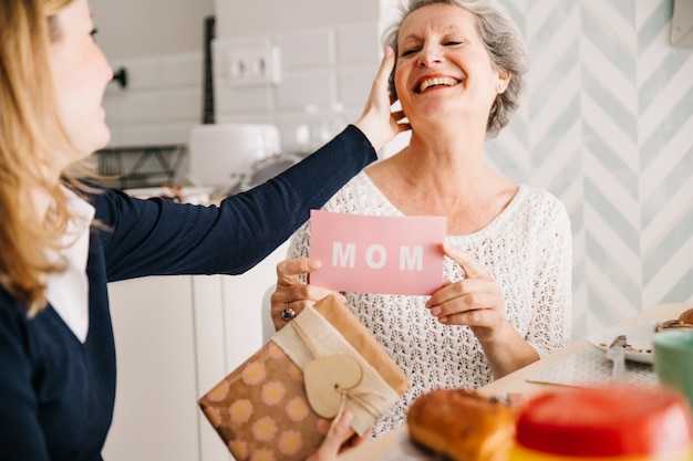 Tips for Ordering Personalized Gifts 