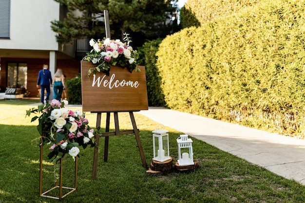 Welcome Signs and Entrance Decor