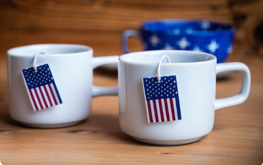 custom drinkware gifts